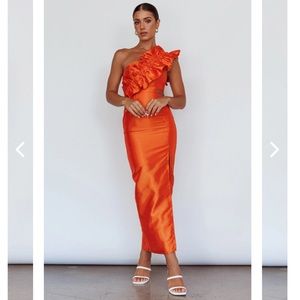 Wide Ruffle One Shoulder Dress - Selfie Leslie